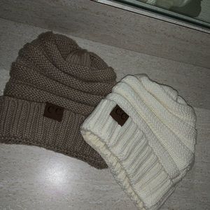2 Hats